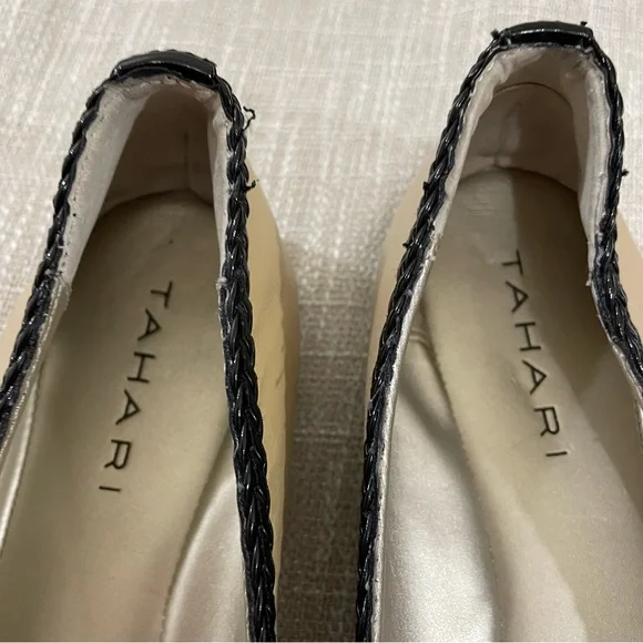 Tahari Leather TA Voyage Tan and Black Two-Toned Ballet Flat Shoes Size 7M - Picture 6 of 7